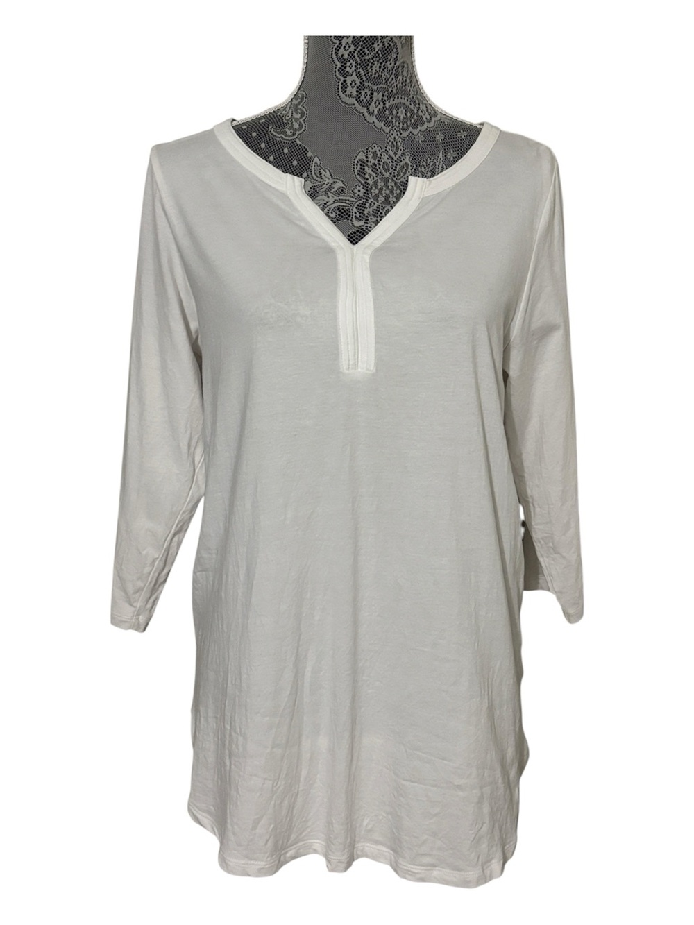 Lands’ End White Long Sleeve Tunic Top. Cotton blend. Size Medium Petite 10-12.